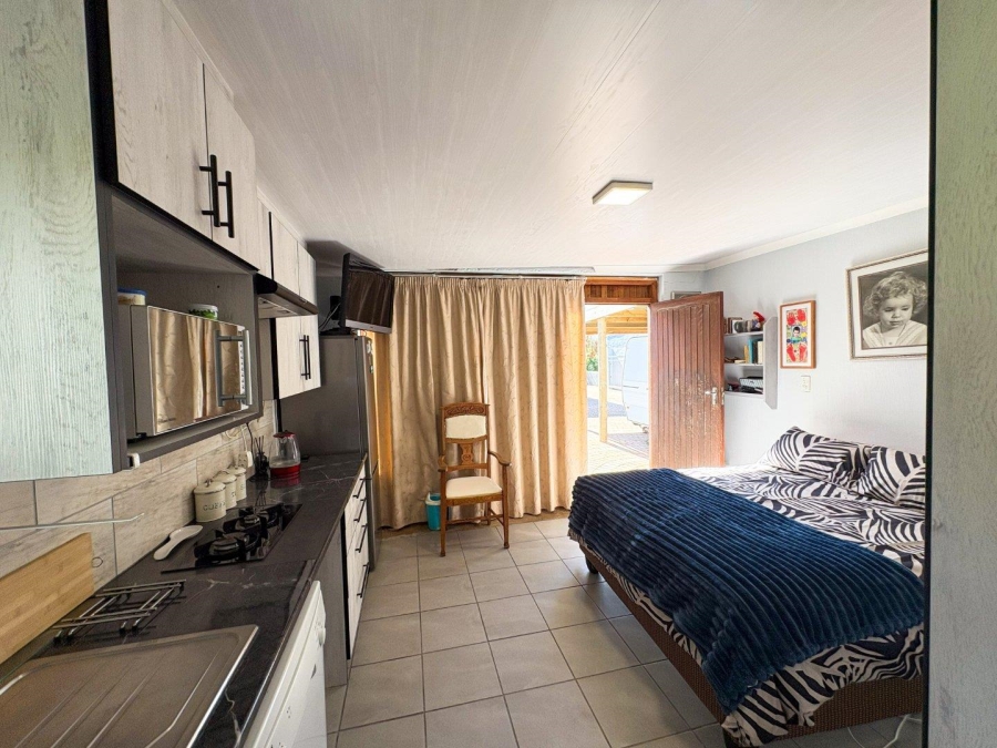 4 Bedroom Property for Sale in Stilbaai Wes Western Cape